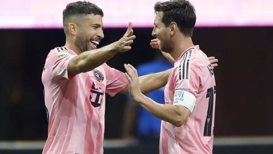 Mascherano da el parte sobre Messi y Jordi Alba: "Sois ansiosos..."