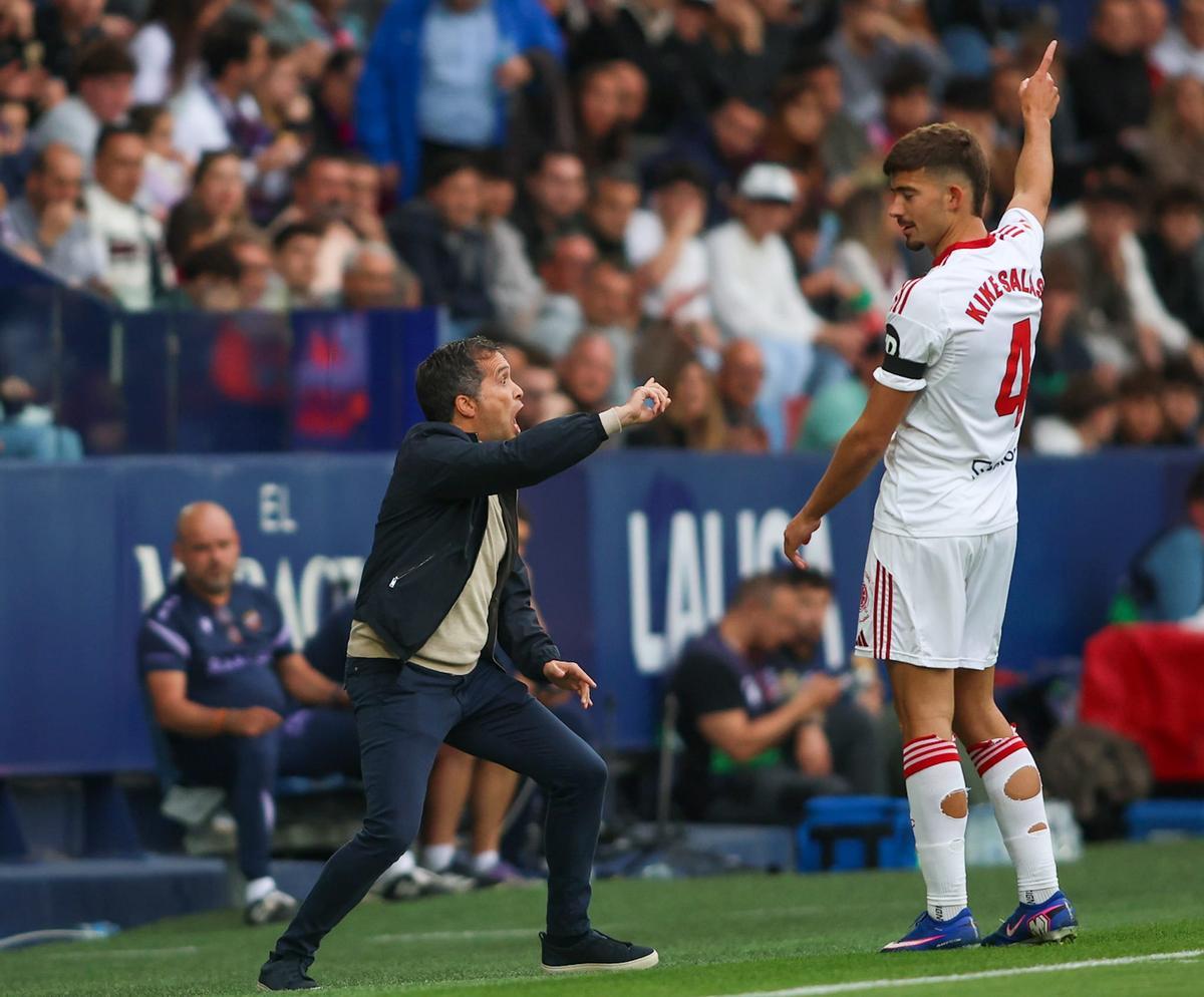 Todas las fotos del Levante - Sevilla en el Ciutat de València