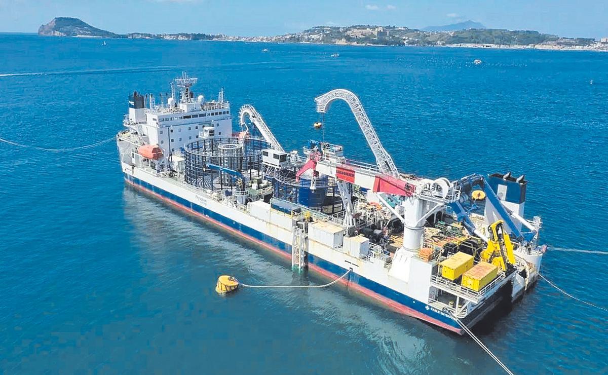 El ‘Cable Enterprise’, el buque cablero que Red Eléctrica emplea para el enlace Tenerife-La Gomera.