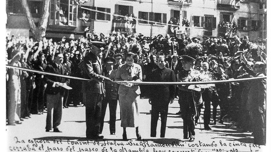 Inauguración de la Vía Roma, antigua Rambla de Palma, en abril de 1937.