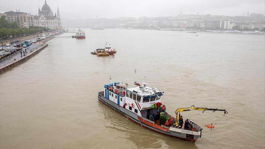 Siete muertos y 21 desaparecidos en un naufragio en aguas del Danubio