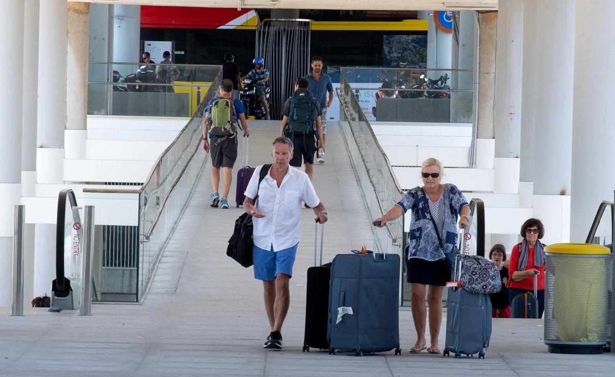 Las fotos de las nuevas plataformas elevadas que estrena el aeropuerto de Palma