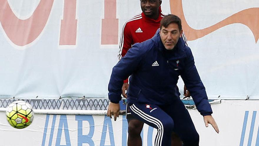 Madinda y Berizzo, en un entrenamiento. // Marta G. Brea