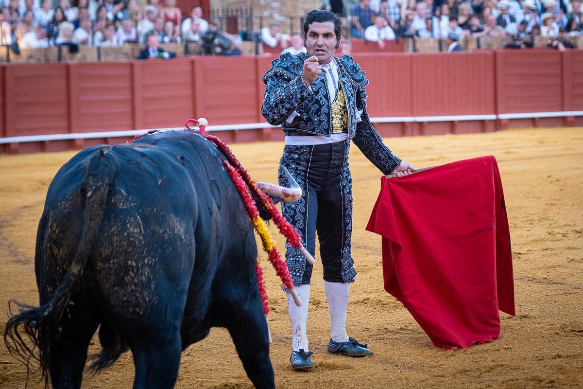 La tensión antes de que el toro rodara