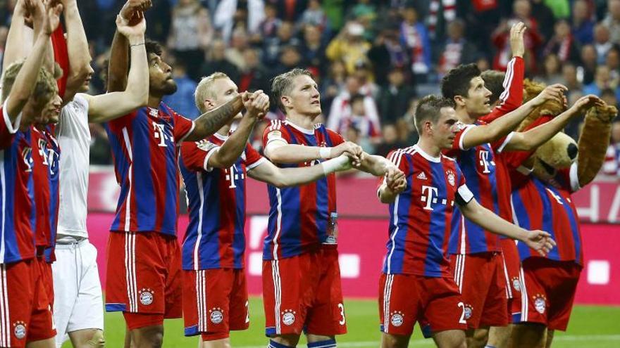 Los jugadores del Bayern celebran el triunfo ante el Hertha.