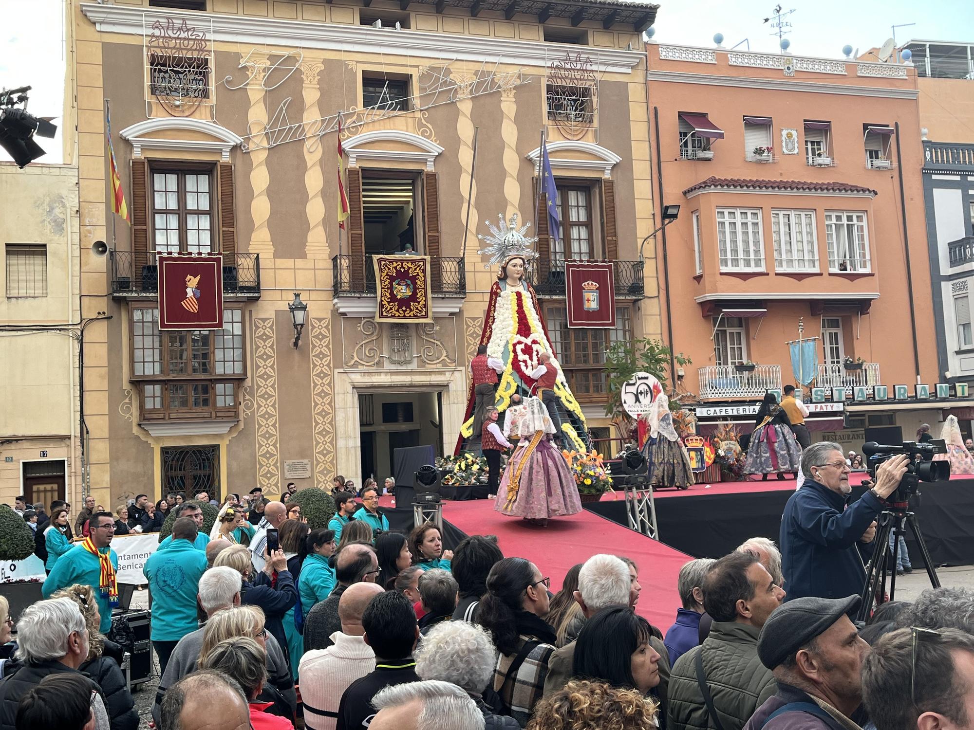 Las mejores imágenes de la ofrenda floral a la Mare de Déu de la Mar en Benicarlò