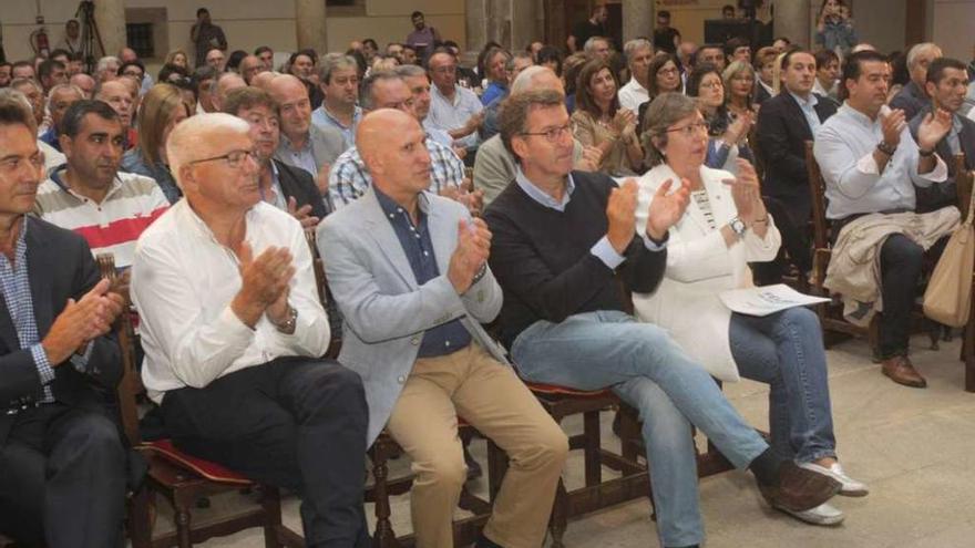 Jesús M. Escurís, J.A. Gómez Castro, Tomás Fajardo, Feijóo y Quintana, ayer en Santiago.  x. álvarez