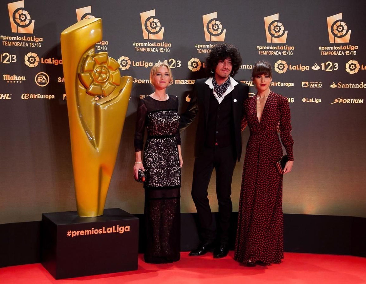 La fiesta de la Liga, María Esteve y Verónica Sánchez