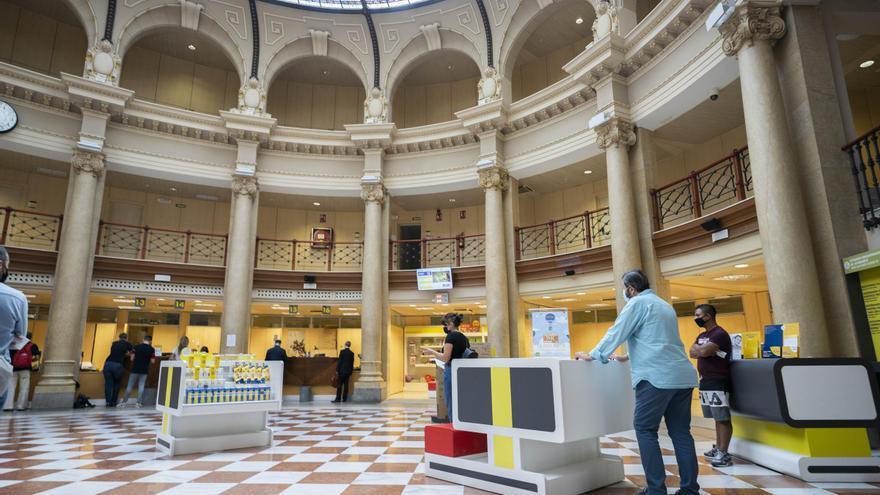 El Consell negocia quedarse con el edificio de Correos