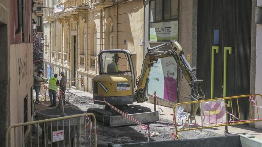 Indignación en Alzapiernas por una obra más en pleno aluvión turístico