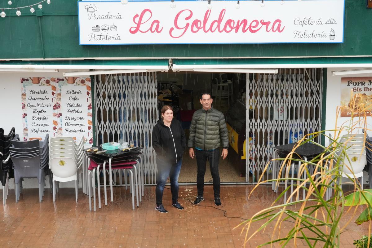 Cafetería Pastelería la Goldonera tras sufrir las inundaciones