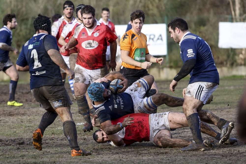 Un momento del partido frente al Durango.