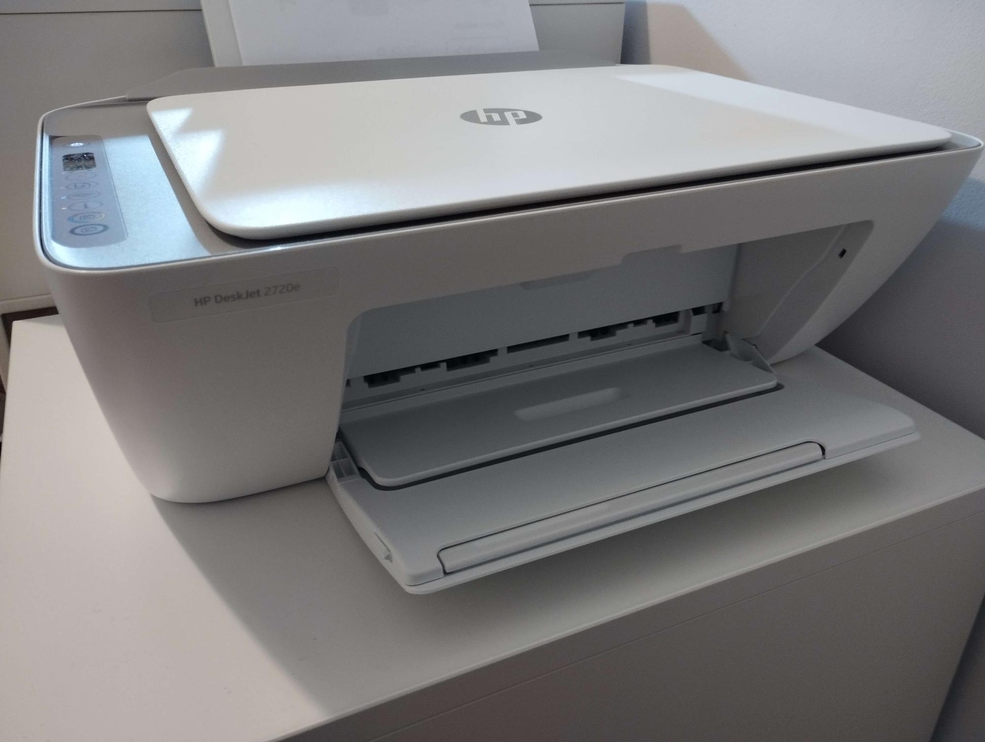 Impresora Multifunción HP DeskJet 2720e, con tecnología de inyección de  tinta térmica y Wifi