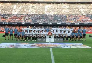 Presentación del Valencia CF antes del Trofeu taronja