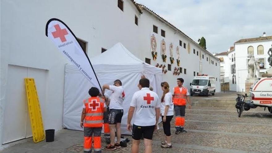Cruz Roja despliega un operativo de 40 personas para cubrir la fiesta de los Patios