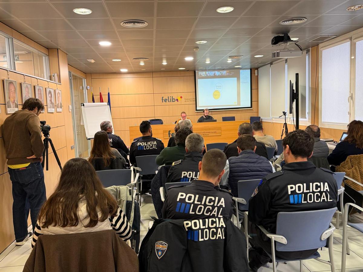 Imagen de la reunión celebrada en la Felib hace unos días para coordinar acciones vinculadas al eclipse.