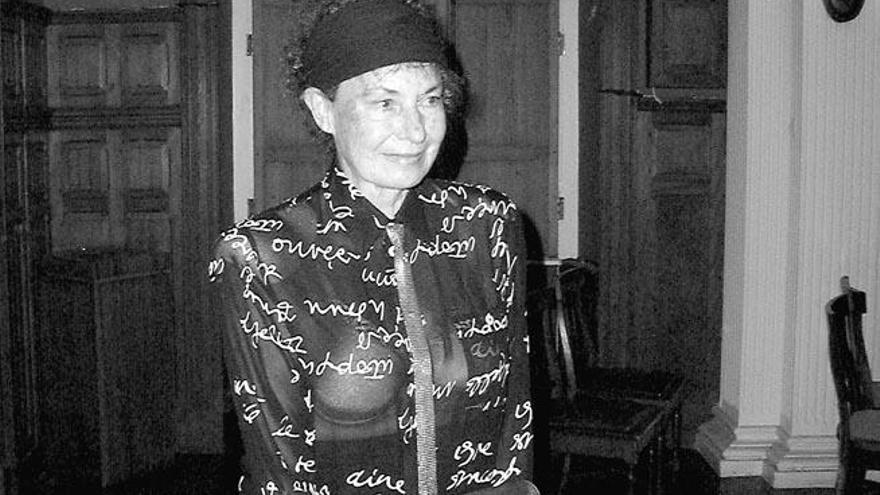 La escritora grancanaria de 79 años Dolores Guerra, en 2005.