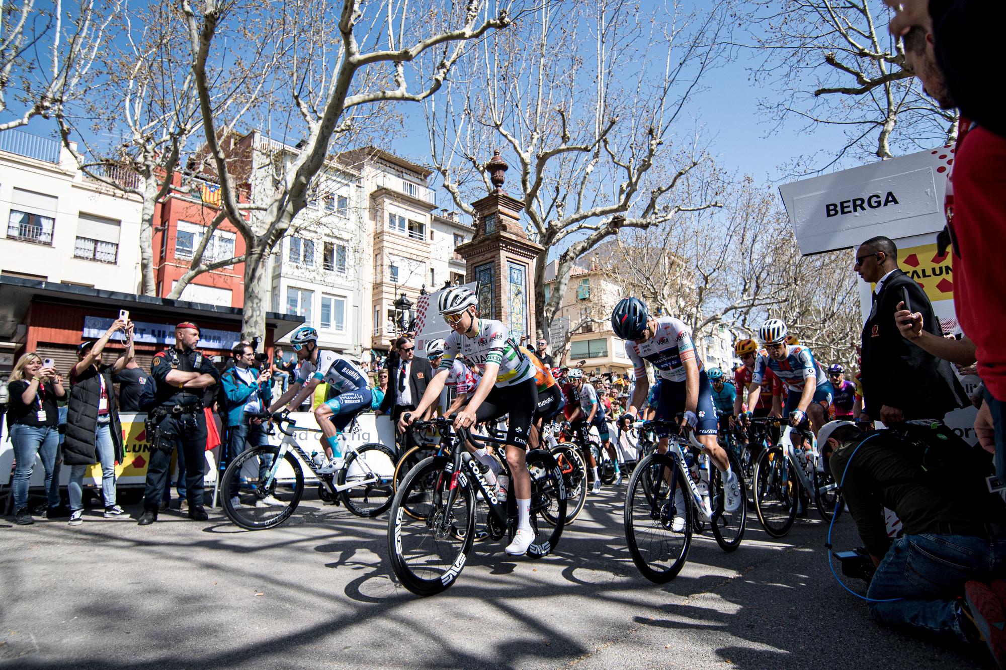 BERGA . PASSEIG DE LA INDUSTRIA . LA VOLTA CATALUNYA . ETAPA 6 BERGA QUERALT