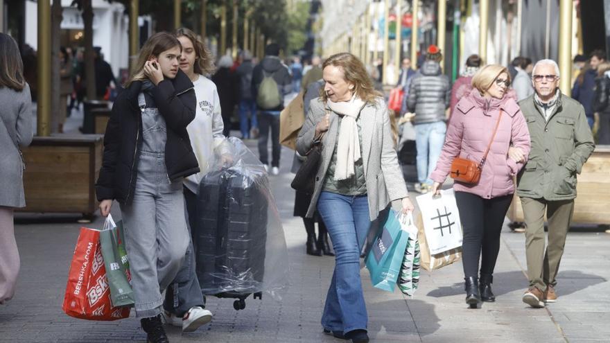 De rebajas por el Centro: Con las bolsas a cuestas por si acaso