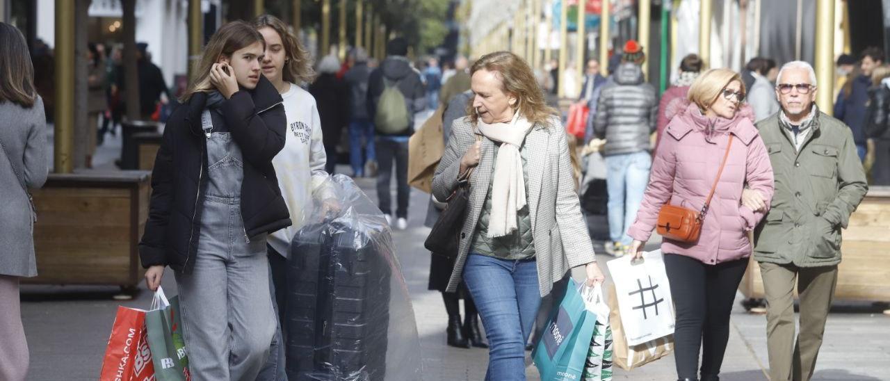 Cambiar los regalos fallidos, prioridad el primer día de las rebajas.