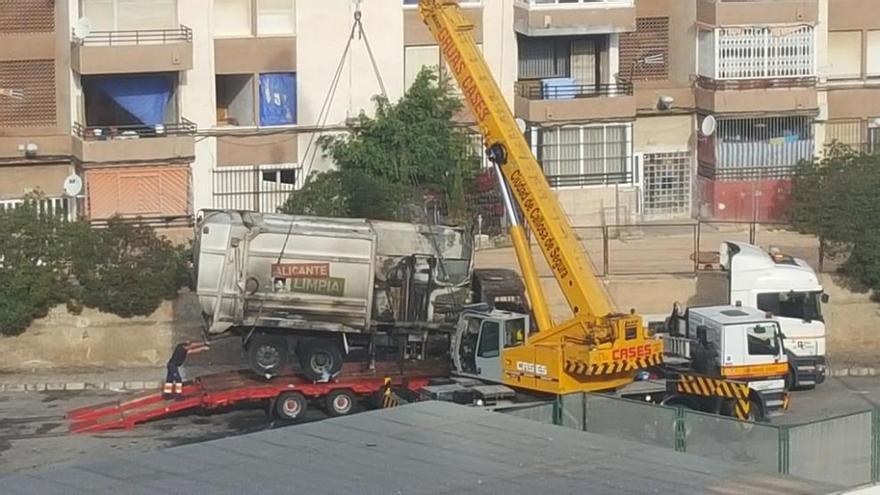 Explota un camión de la basura en Juan XXIII