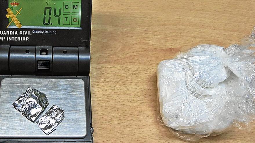 Arrestado con más de 100 gramos de cocaína