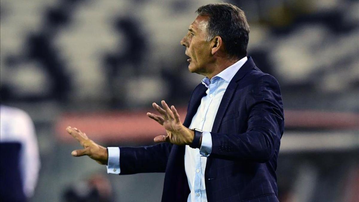 Miguel Ángel Russo tiene un difícil reto con Alianza Lima