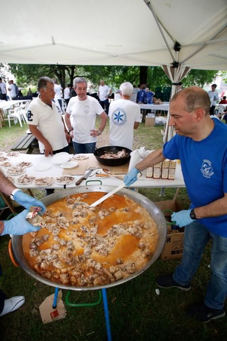 Fiestas de Piedras Blancas: comida en el parque de la Libertad