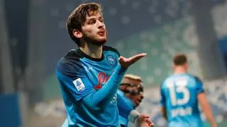 Kvaratskhelia coge impulso y amenaza al Barça