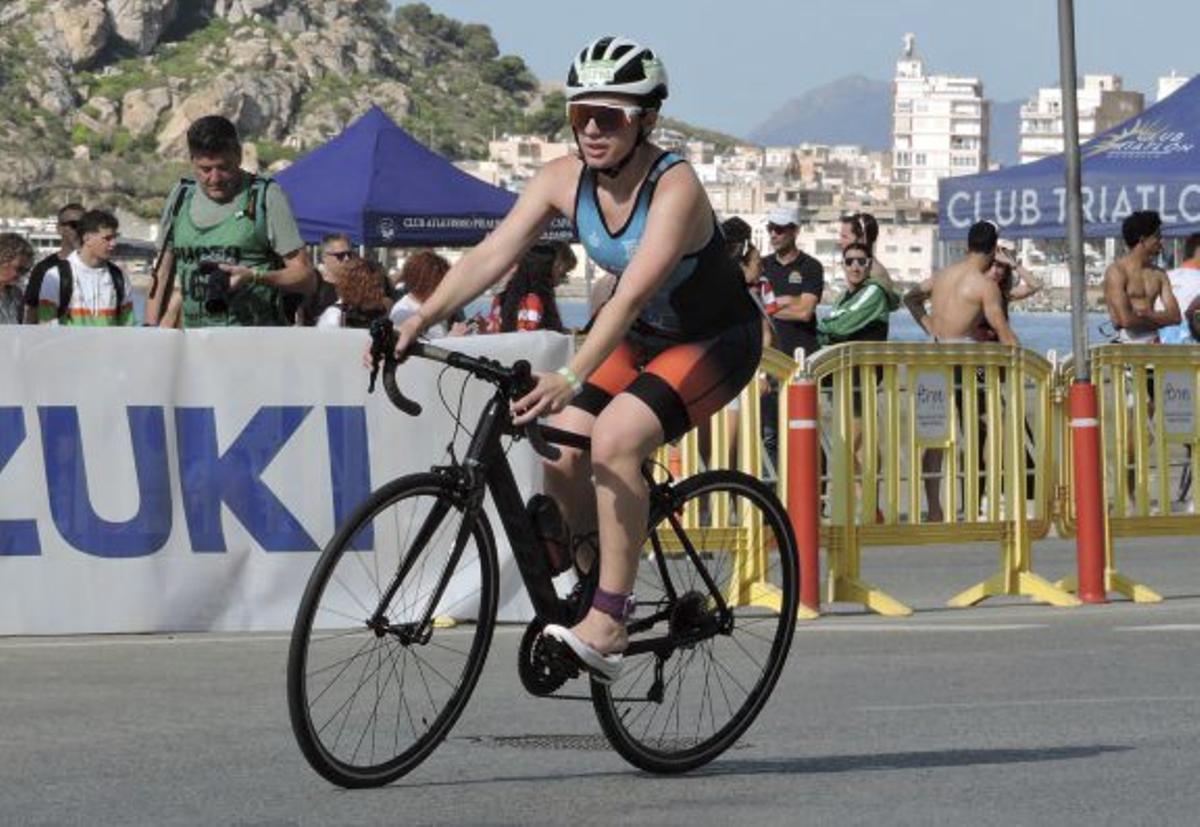 Águilas corona a los mejores clubes del triatlón nacional | JAIME ZARAGOZA