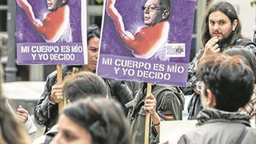 El TC fallará sobre el recurso del PP contra el aborto en el 2017