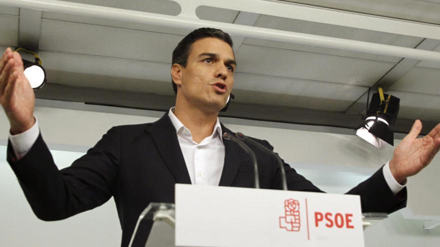 Els crítics tomben el projecte de Sánchez, que dimiteix de secretari general del PSOE