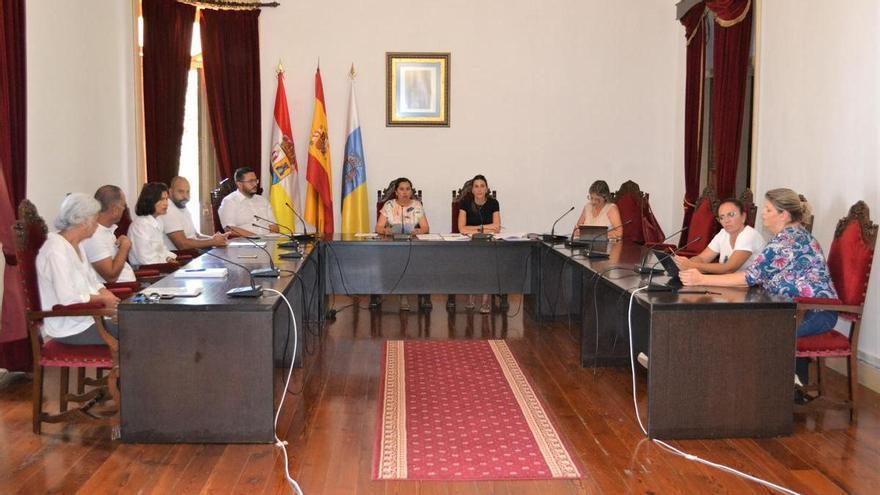 The mayoress of Los Silos is in charge of the areas of Security, Culture, Diversity, Equality and Education