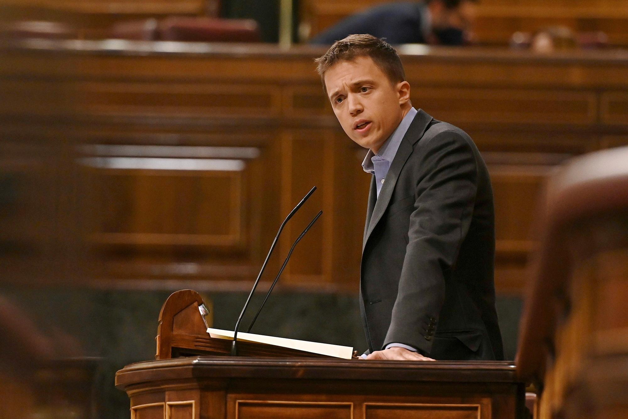 El diputado de Más País Íñigo Errejón interviene en el pleno celebrado este martes en el Congreso de los Diputados