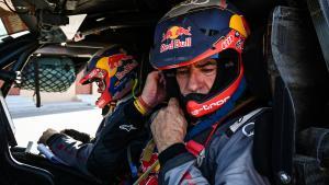 Carlos Sainz, a bordo del Audi en el último Dakar