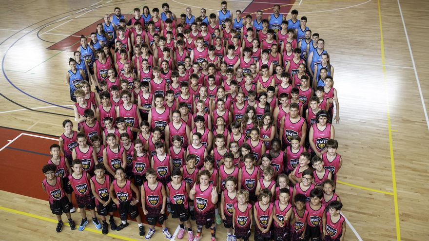 Foto de grup del primer torn del 17è Campus Rafa Martínez
