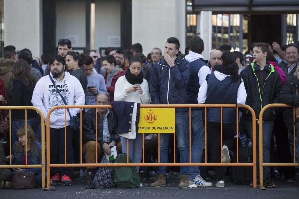 Búscate en la mascletà del 11 de marzo