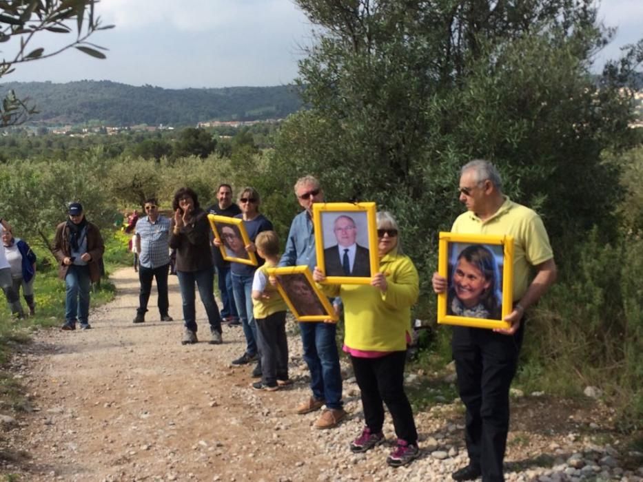 Cadena humana a Montserrat per reclamar l'alliberament dels líders independentistes