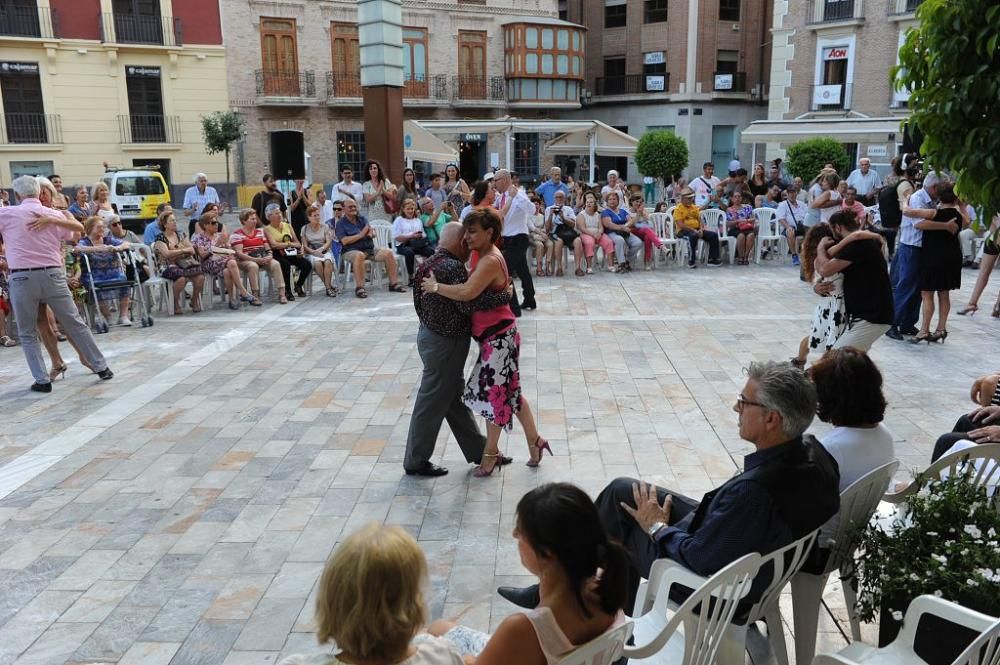 Tango en la Plaza del Romea