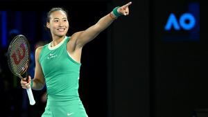 Qinwen Zheng celebra el pase a semifinales