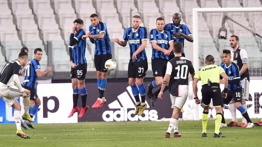 Un momento del Juventus-Inter, a puerta cerrada.