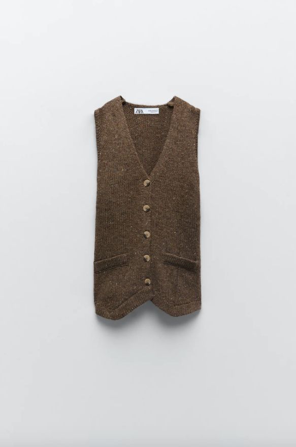 Chaleco de punto jaspeado de Zara (precio: 25,95 euros)