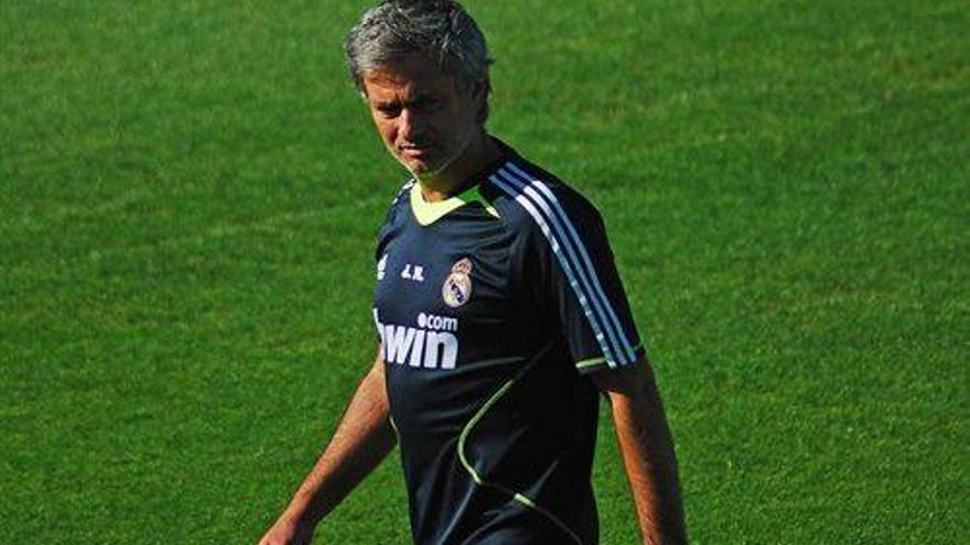 Mourinho: &quot;Algún día volveré a entrenar en Inglaterra&quot;