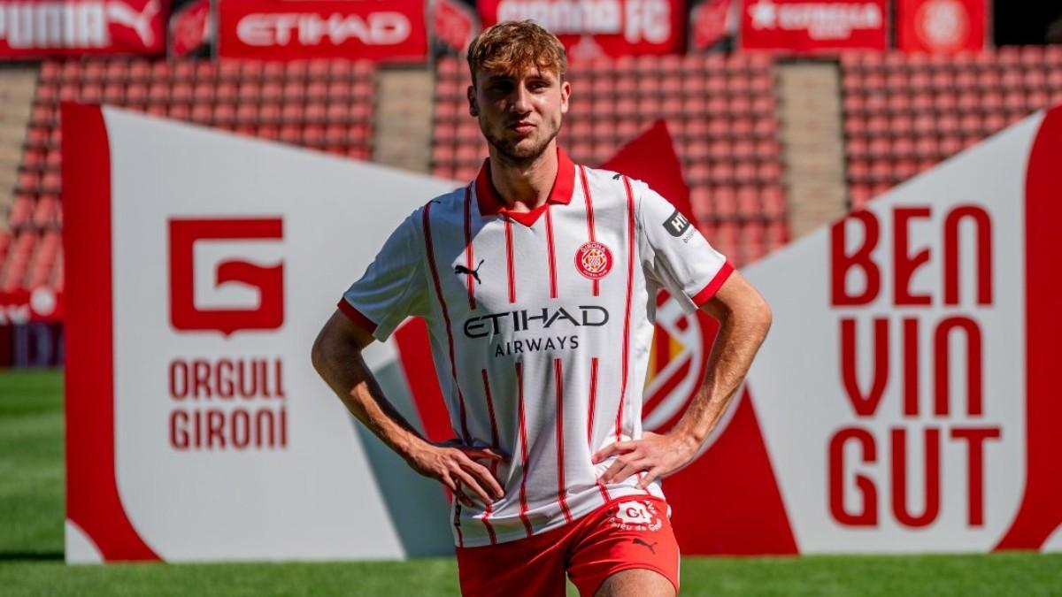 El delantero ucraniano Vladyslav Vanat se incorpora a las filas del Girona