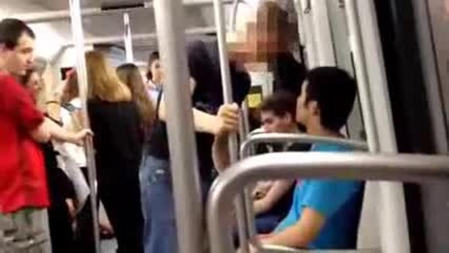 Brutal agresión racista en el metro de Barcelona