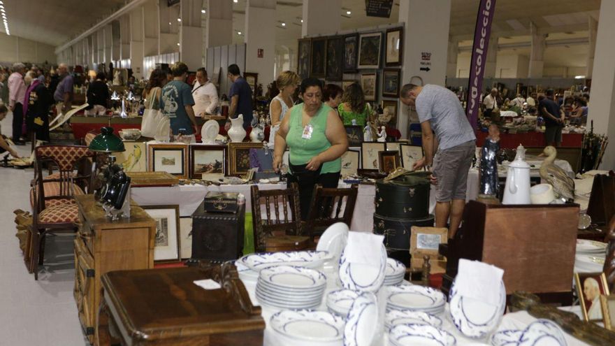 Feria de Antigüedades y Salón de Vehículos Clásicos en IFEPA