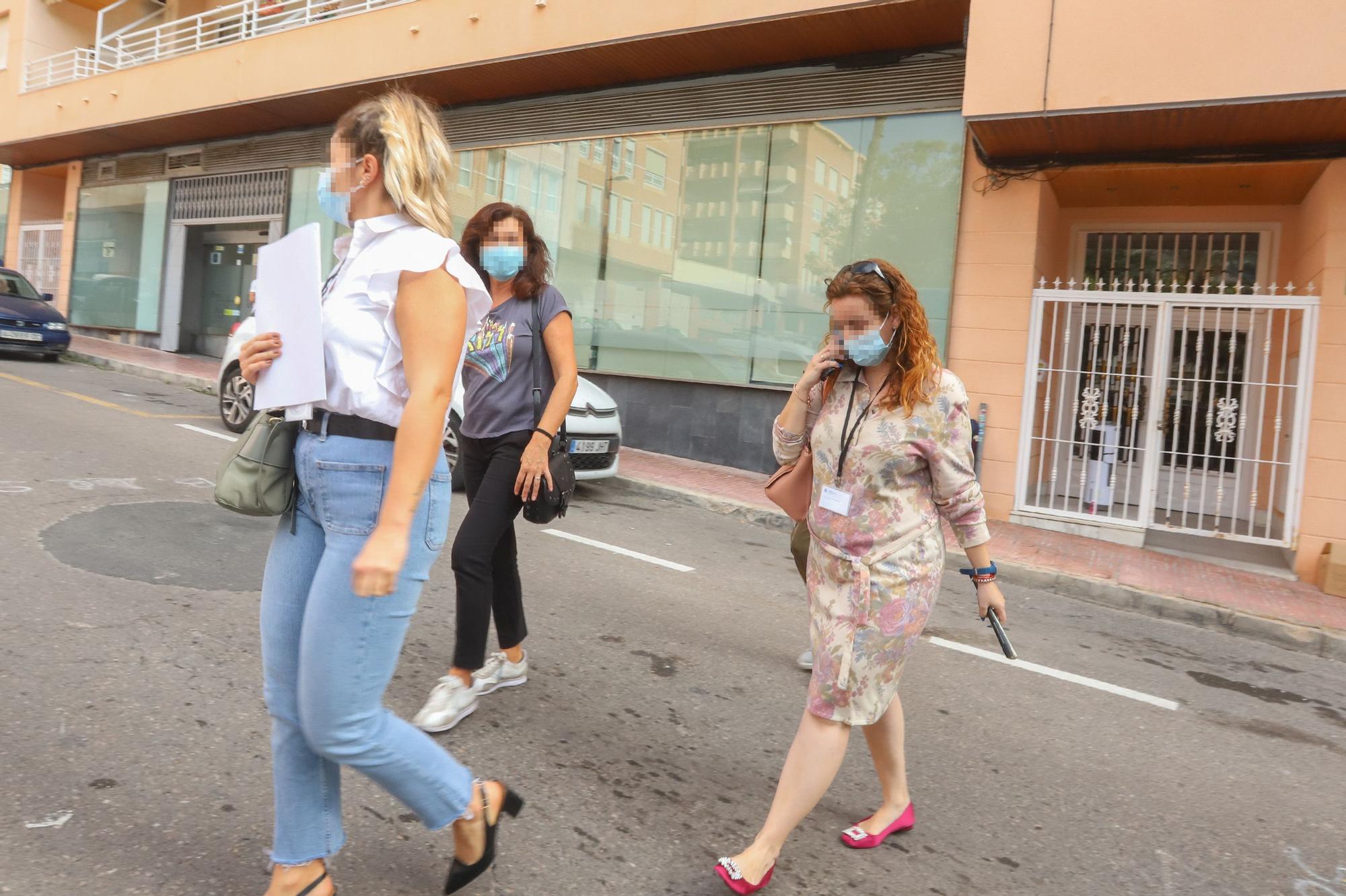 La PAH frena en Torrevieja un desahucio de una familia vulnerable con dos menores