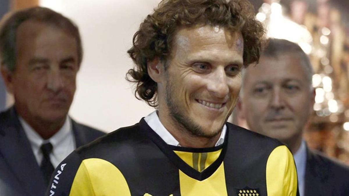 Forlán todavía no ha debutado con el Peñarol