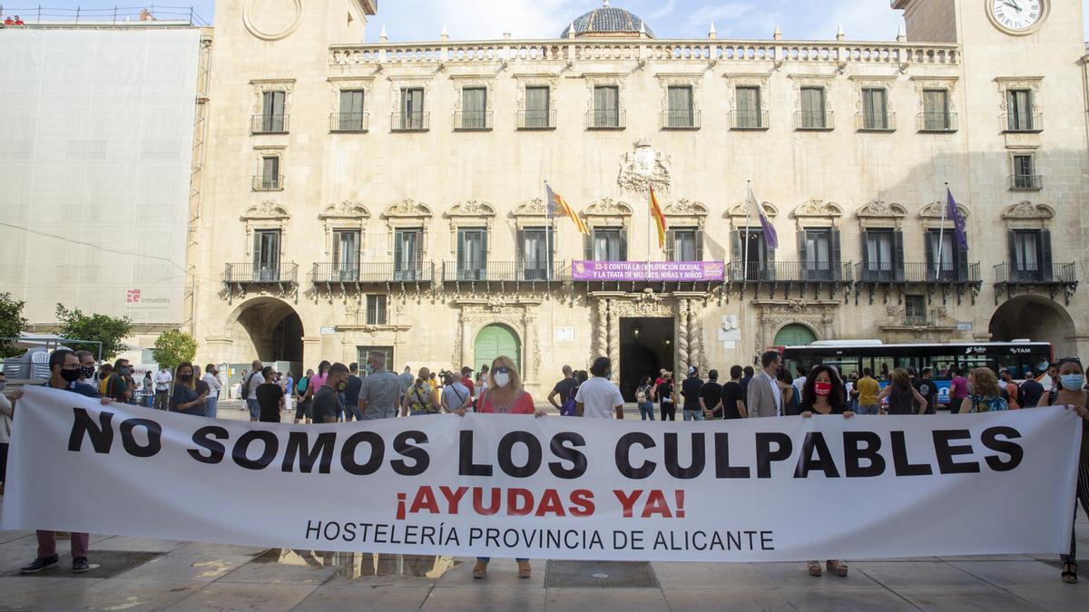 Imagen de una de las últimas protestas de la hostelería por las restricciones a la actividad y la falta de ayudas.