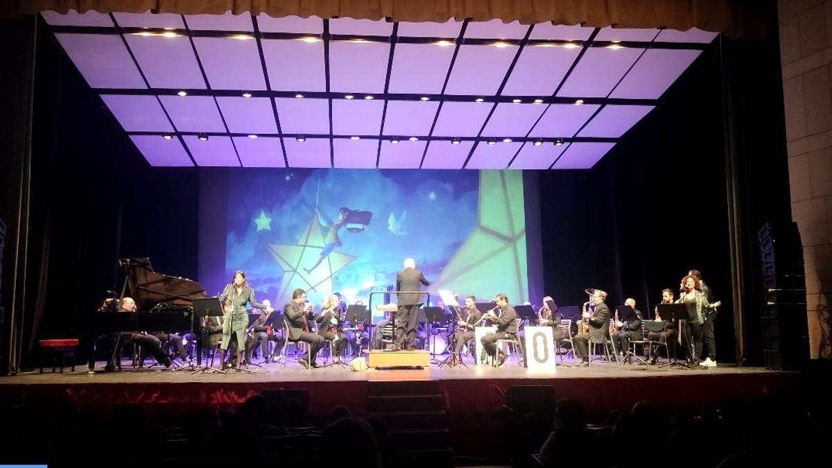 Concierto didáctico para escolares que ofreció la Banda Municipal de Música el lunes en el López de Ayala.